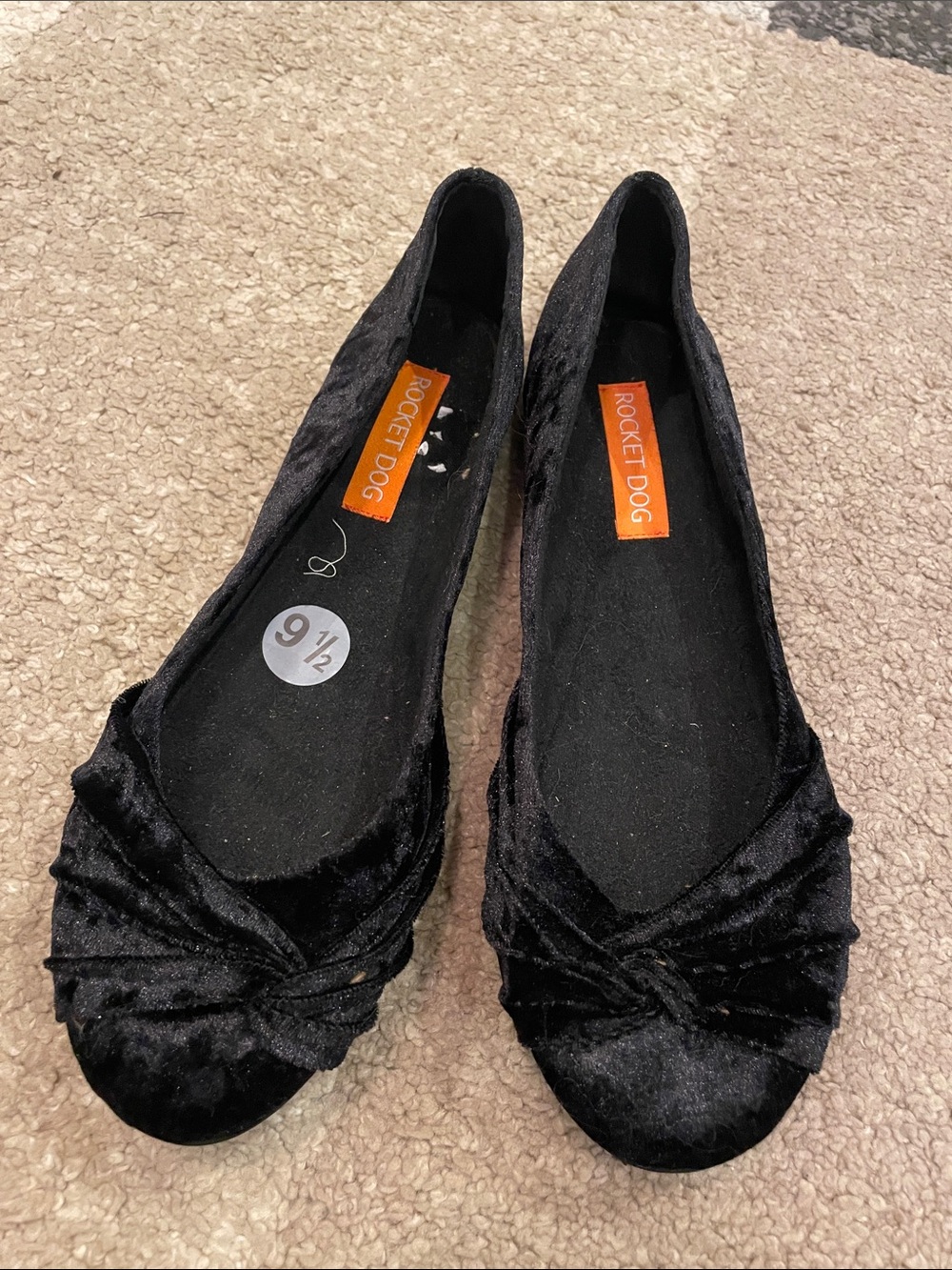 Rocket Dog Black Velvet Knot Flats - Women's
